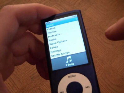 how to turn off every model of the ipod nano